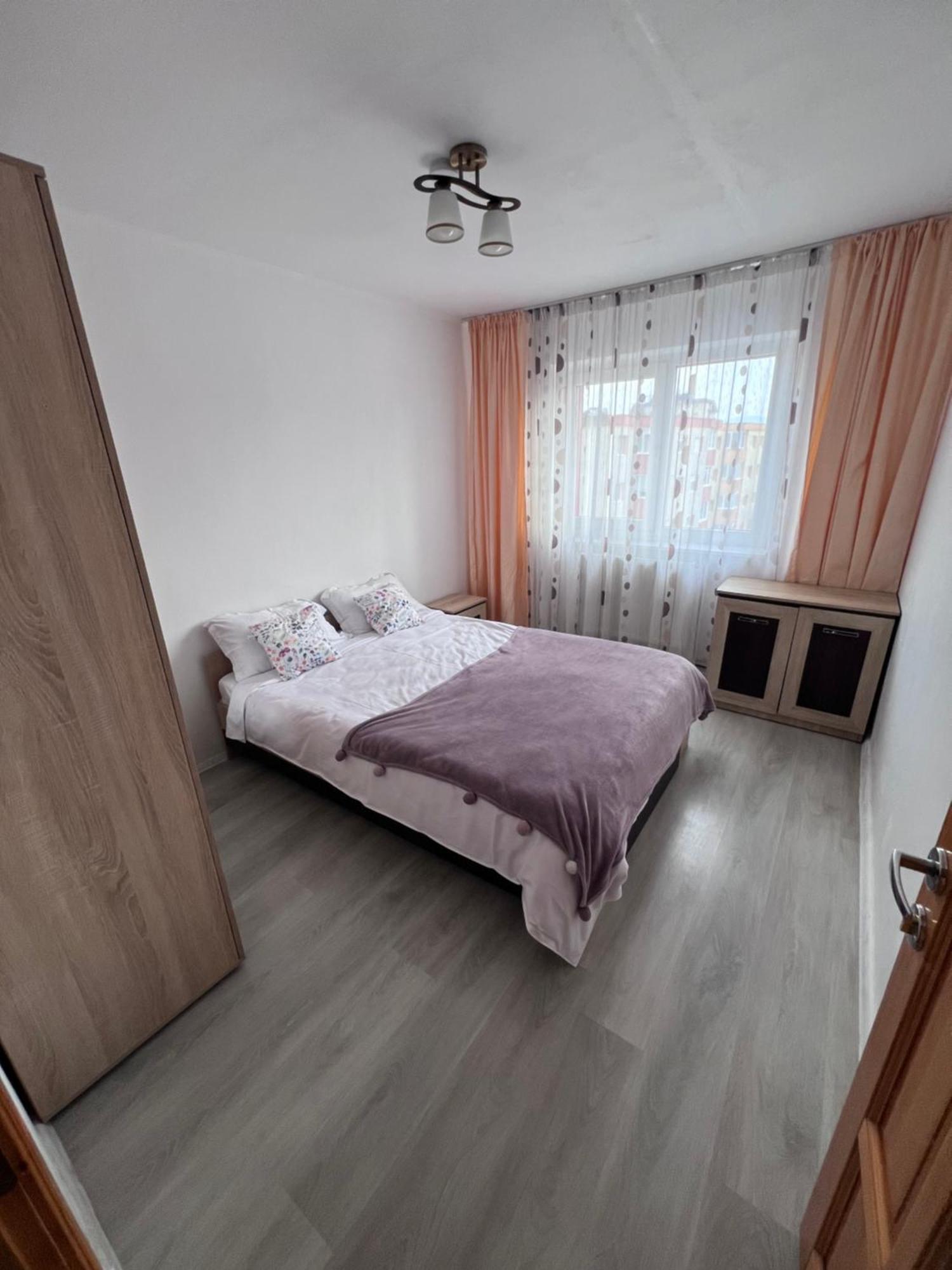 3 Rooms Aparthotel Braşov Exterior foto